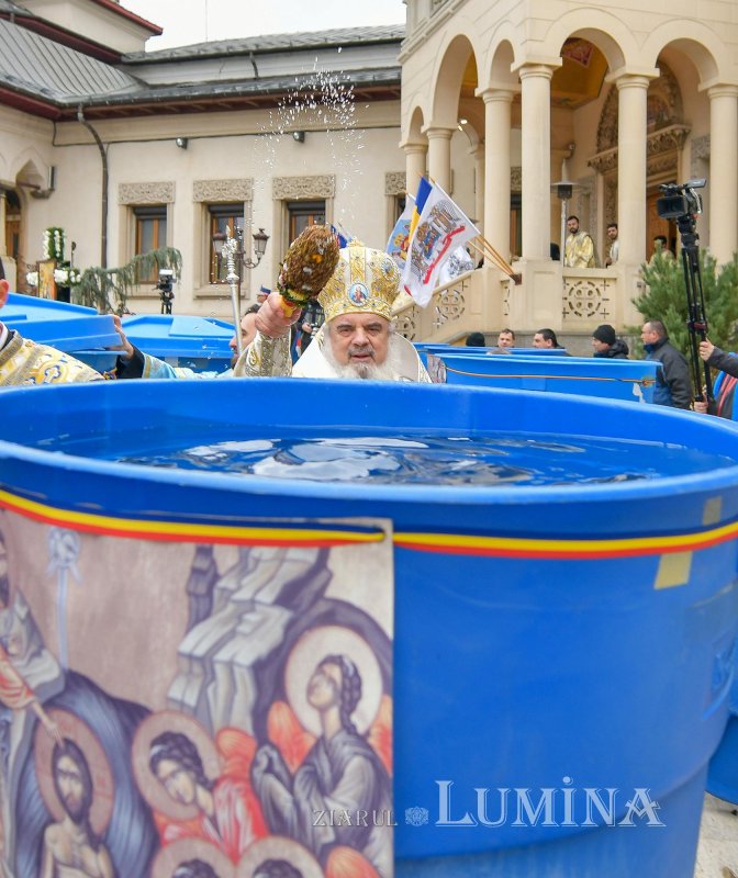 Binecuvântarea Iordanului la Catedrala Patriarhală din București 136518