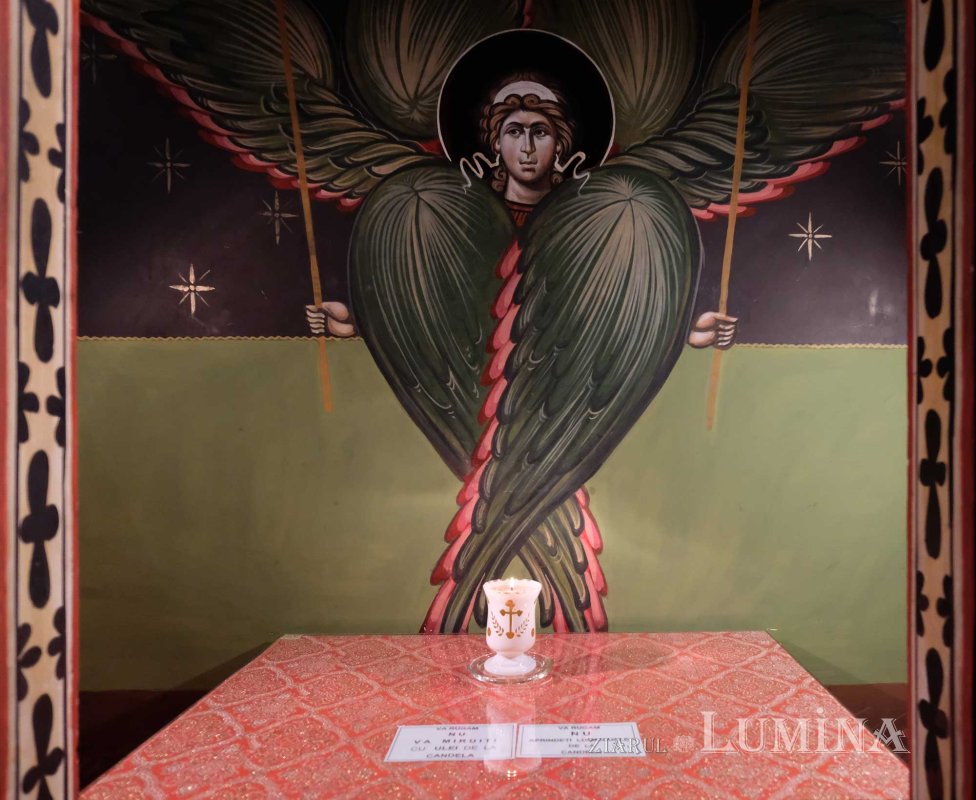 Capela din Aeroportul „Henri Coandă” - biserica ortodoxă din poarta văzduhului 136882