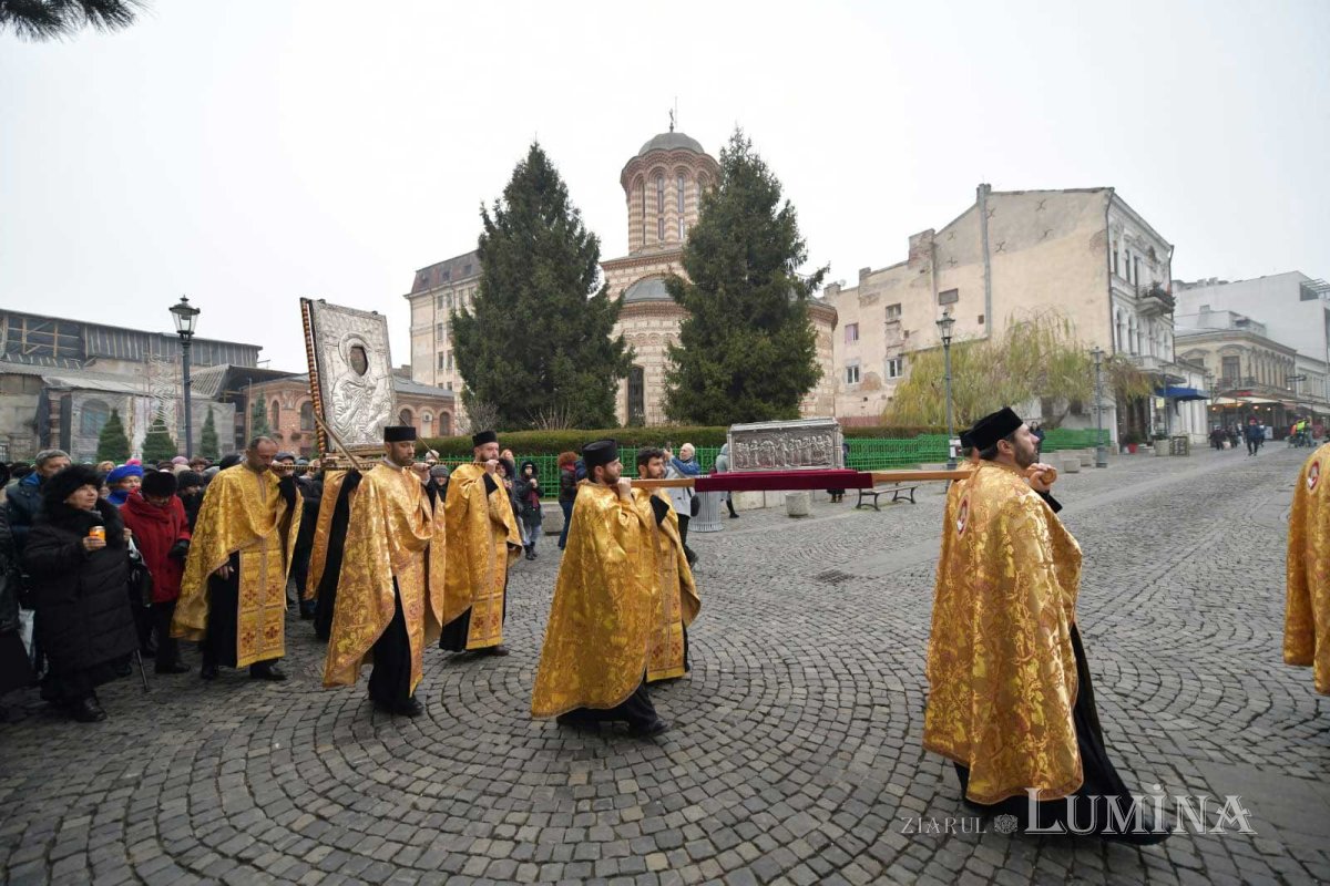Procesiune cu moaștele și icoana Sfântului Cuvios Antonie cel Mare în Centrul Vechi 137237
