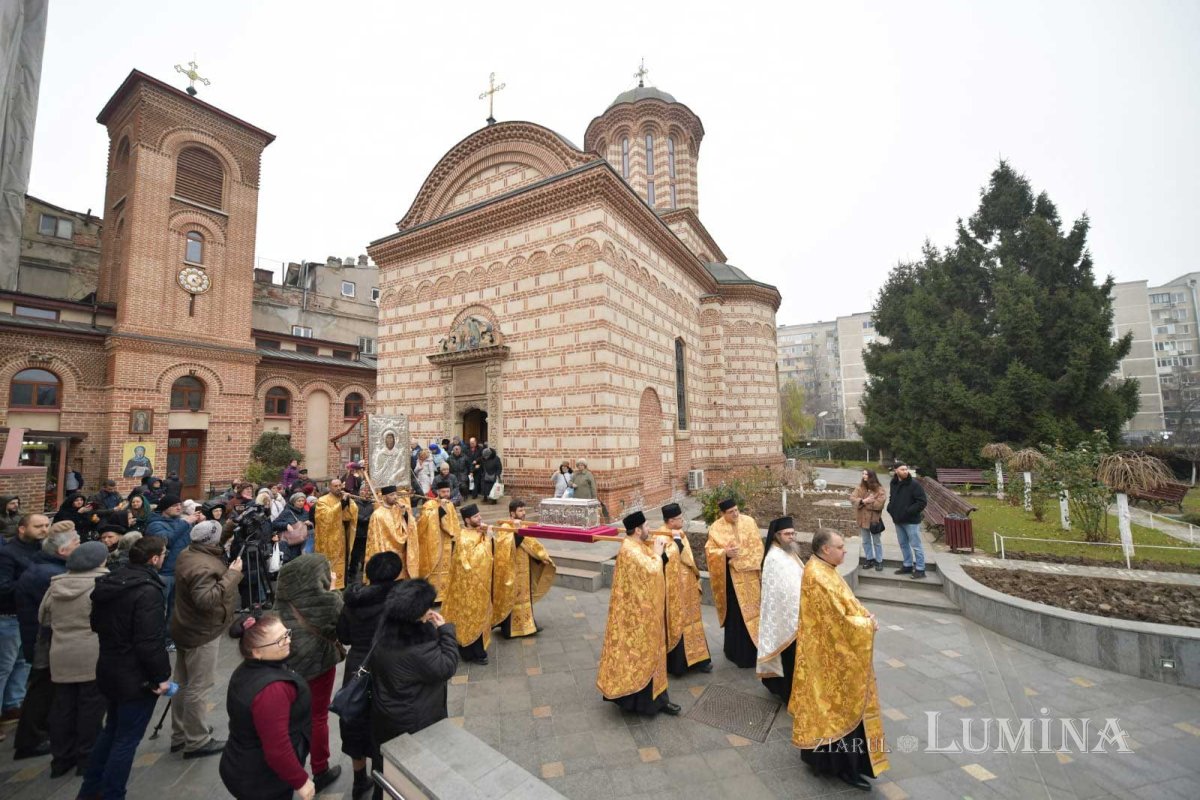 Procesiune cu moaștele și icoana Sfântului Cuvios Antonie cel Mare în Centrul Vechi 137242