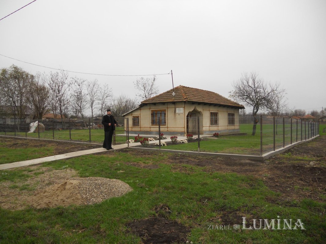 Casa copilăriei părintelui Dometie Manolache 137952