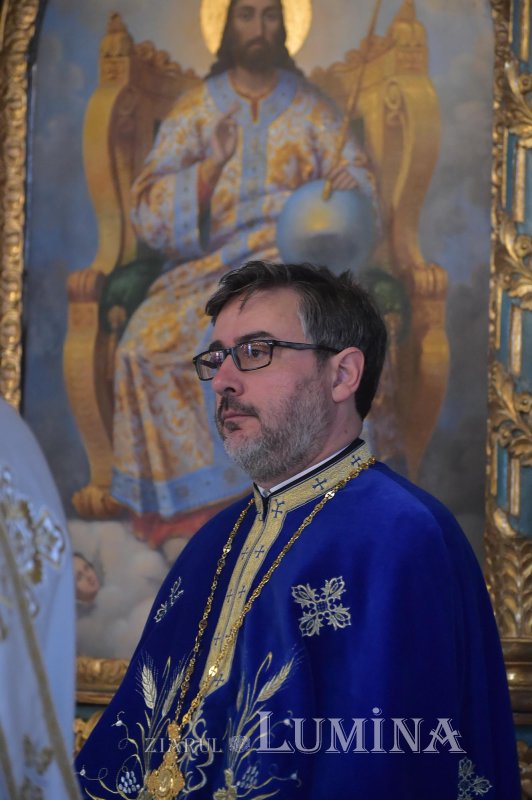 Sărbătoarea Sfinților Trei Ierarhi, icoană a comuniunii şi frăţietăţii 138243