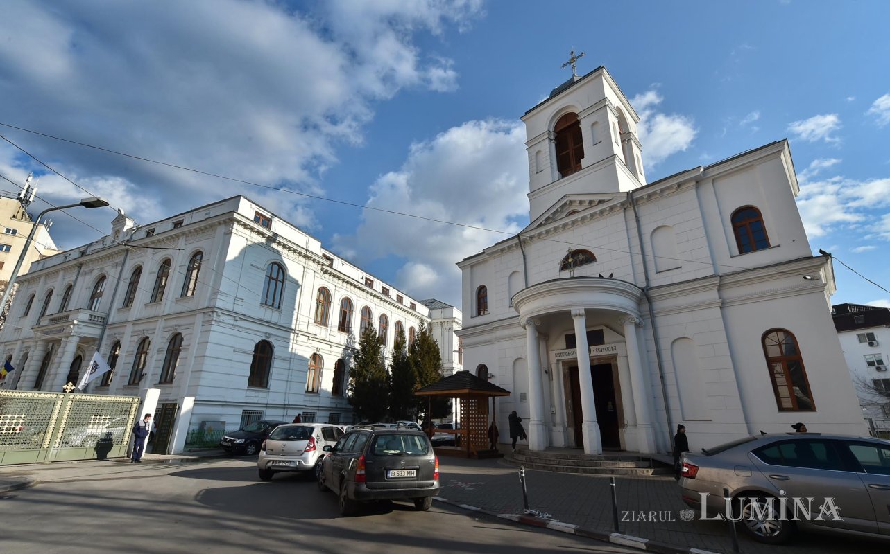 Sărbătoarea Sfinților Trei Ierarhi, icoană a comuniunii şi frăţietăţii 138244