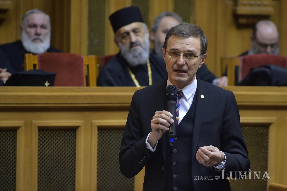 Şedinţa anuală a Adunării Naţionale Bisericeşti la Palatul Patriarhiei 139050