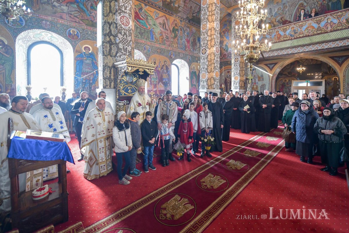 Arhiepiscopul Dunării de Jos a aniversat trei decenii de slujire arhierească 139421