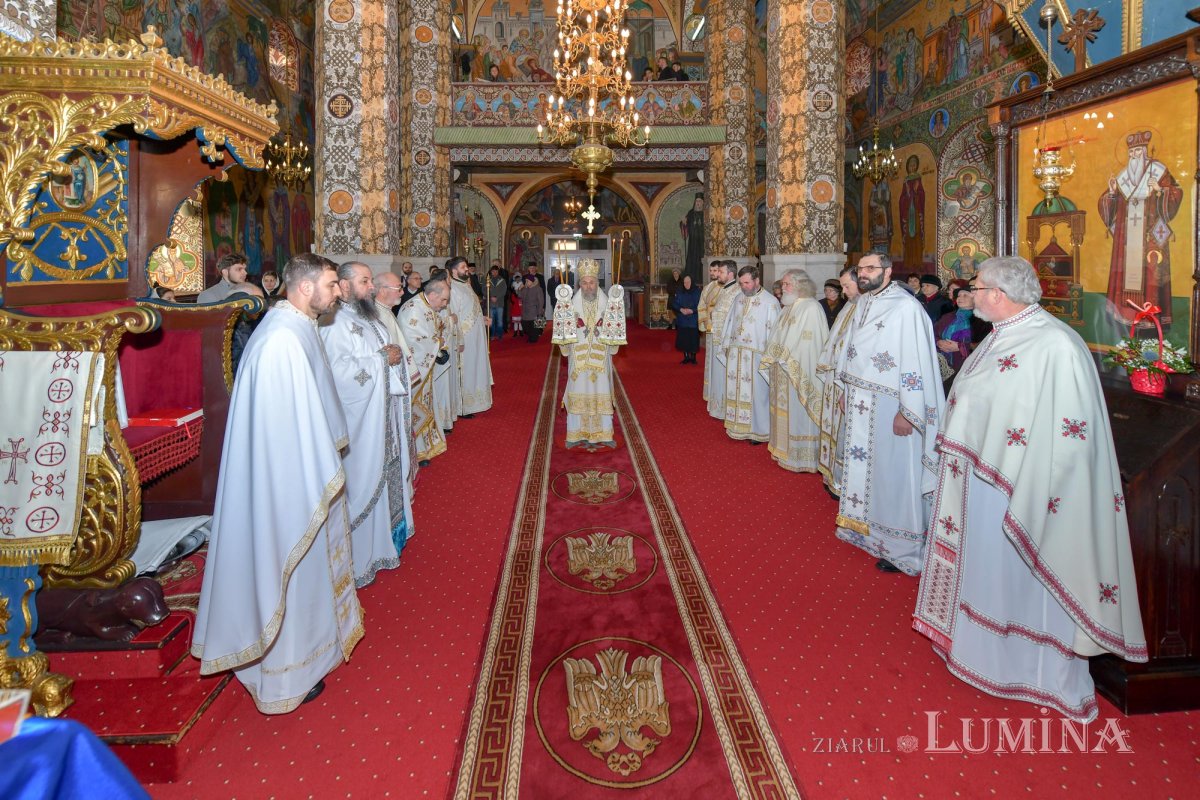 Arhiepiscopul Dunării de Jos a aniversat trei decenii de slujire arhierească 139425