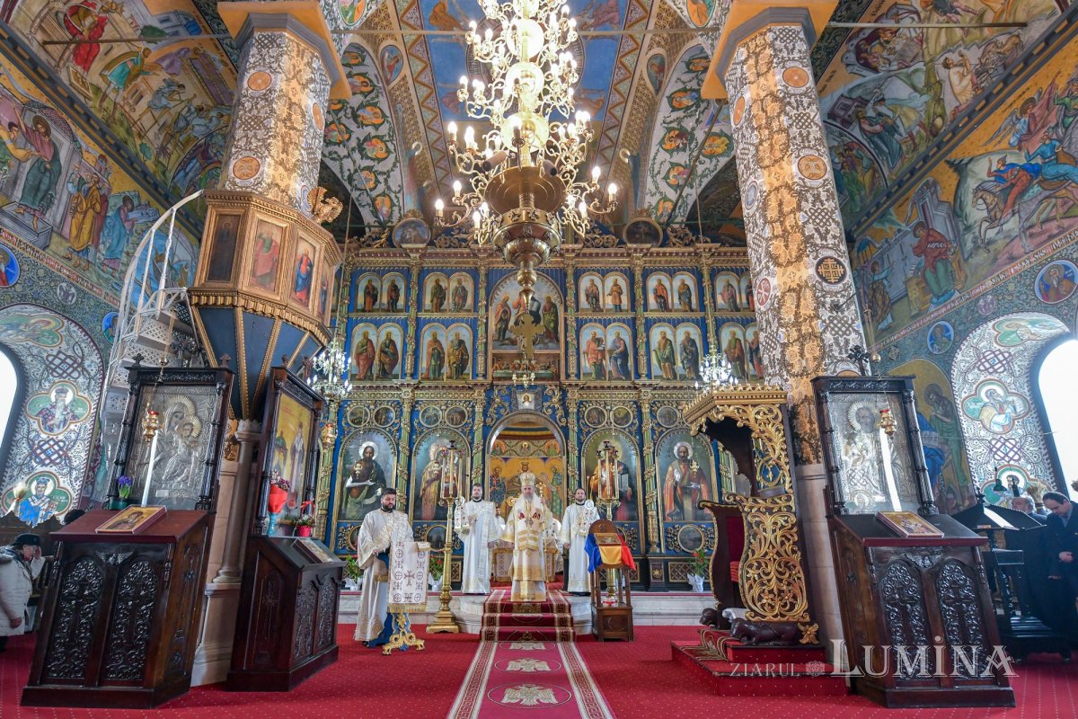 Arhiepiscopul Dunării de Jos a aniversat trei decenii de slujire arhierească 139431