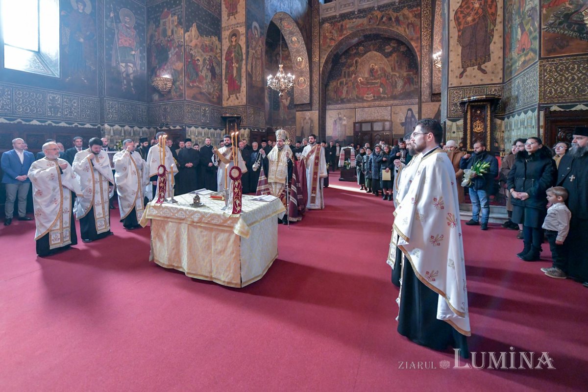 Arhiepiscopul Dunării de Jos a aniversat trei decenii de slujire arhierească 139447