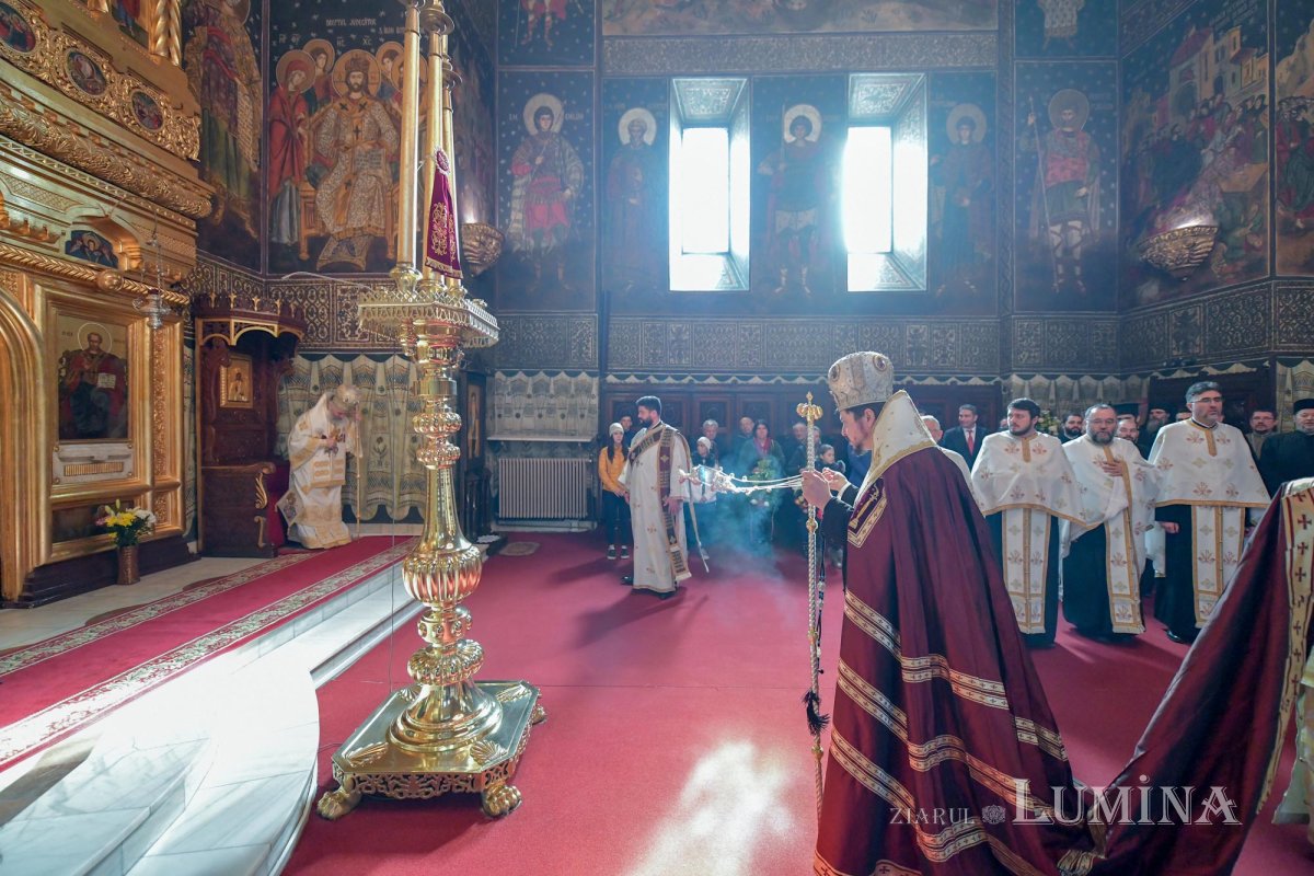 Arhiepiscopul Dunării de Jos a aniversat trei decenii de slujire arhierească 139448