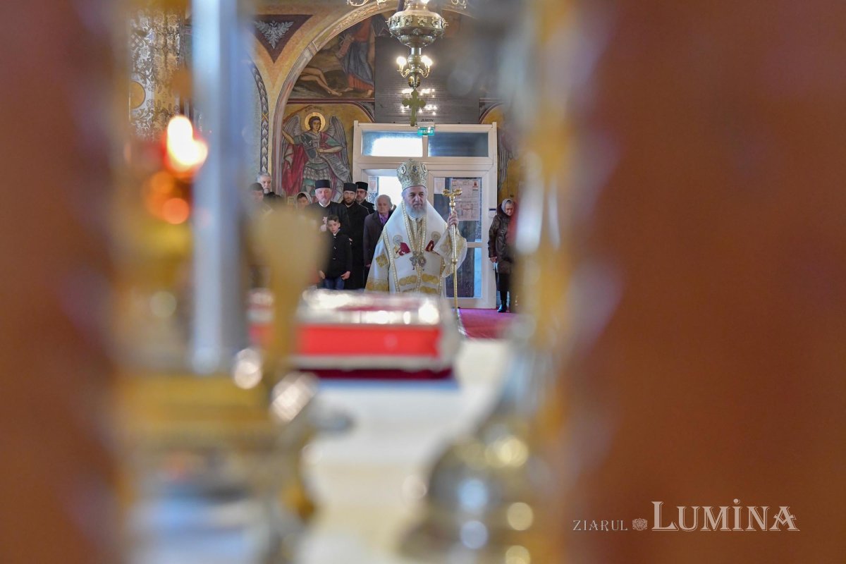 Arhiepiscopul Dunării de Jos a aniversat trei decenii de slujire arhierească 139454