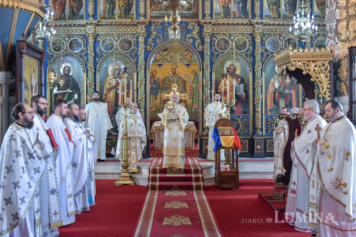 Arhiepiscopul Dunării de Jos a aniversat trei decenii de slujire arhierească 139460