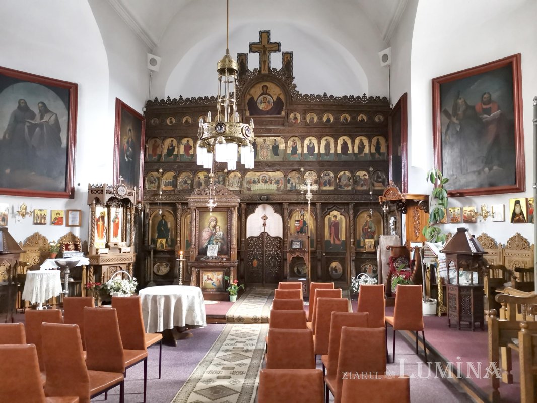 Părintele Emilian Vasiloschi, ctitor de cultură și de viață spirituală 139497