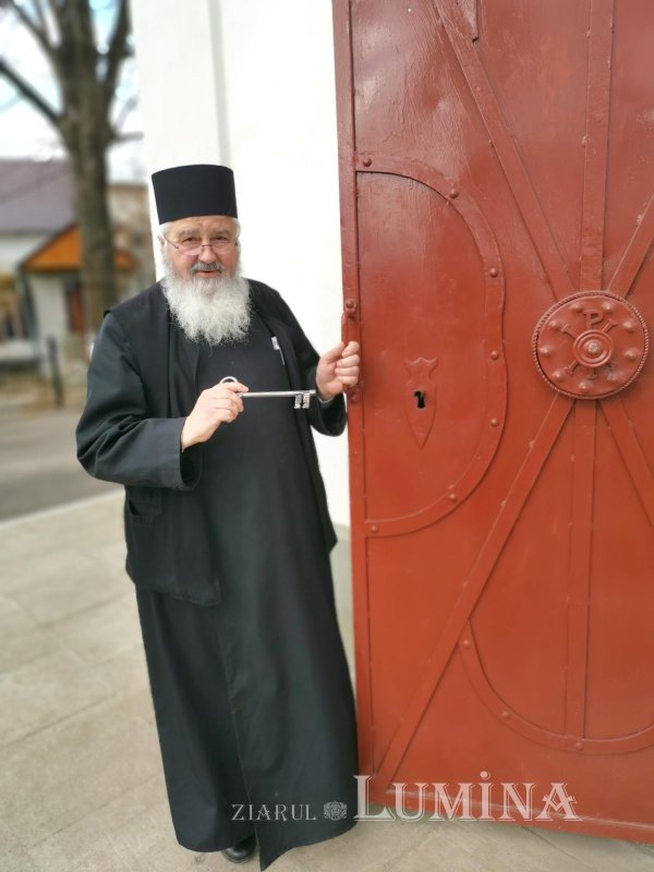 Părintele Emilian Vasiloschi, ctitor de cultură și de viață spirituală 139498