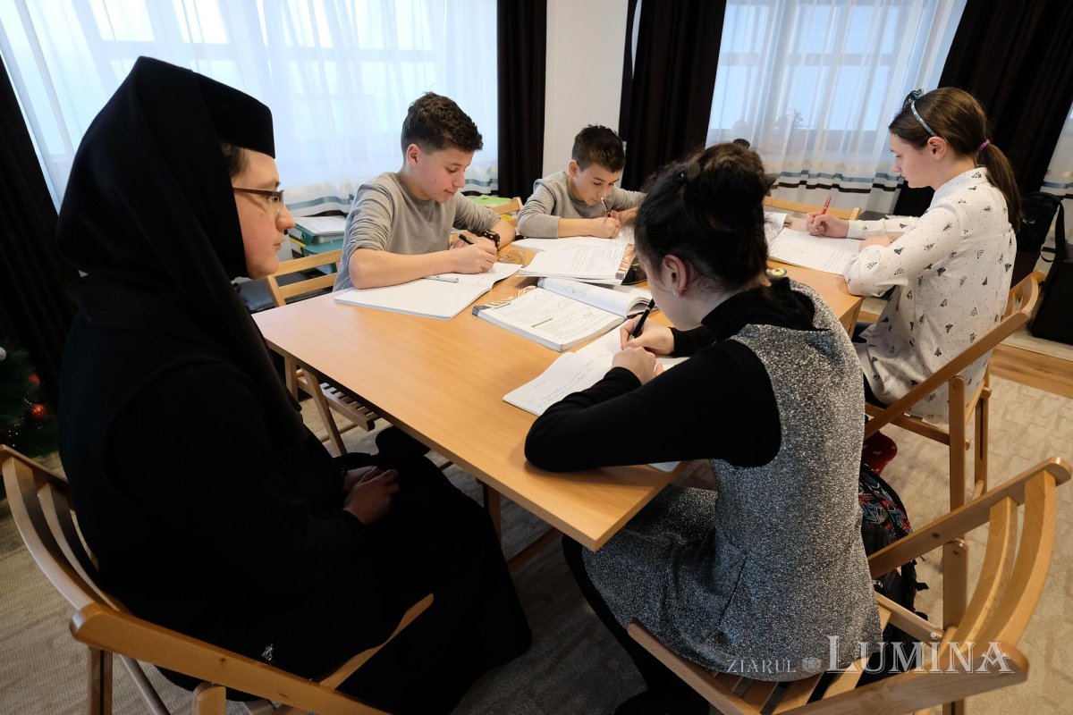 Piatra Fântânele, locul unde se zidește veșnicia 139576