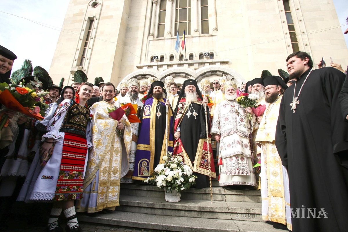 Hirotonia Preasfinţitului Părinte Benedict Bistriţeanul 139712