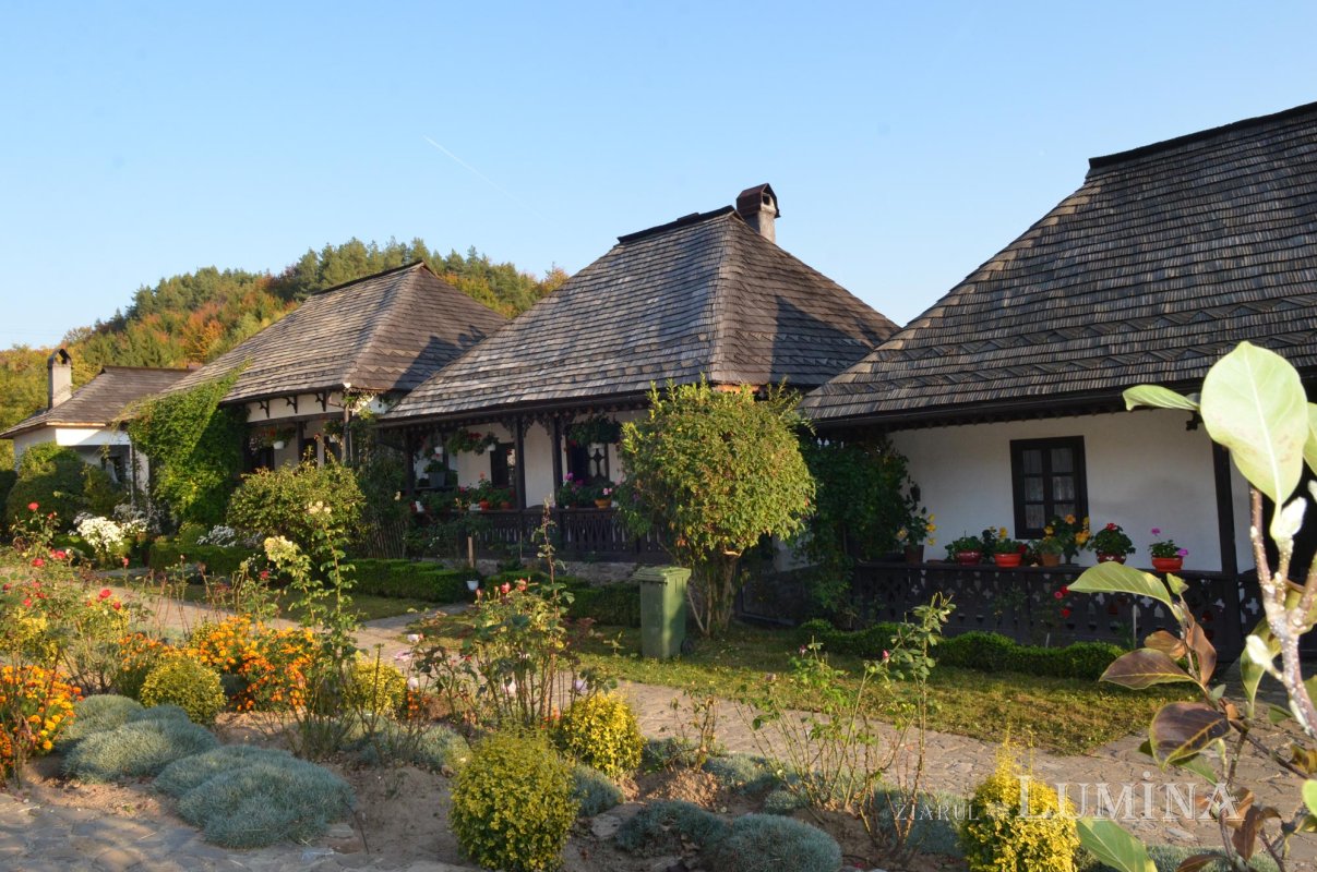 Într-un muzeu viu, la Mănăstirea Văleni din Argeș 139923