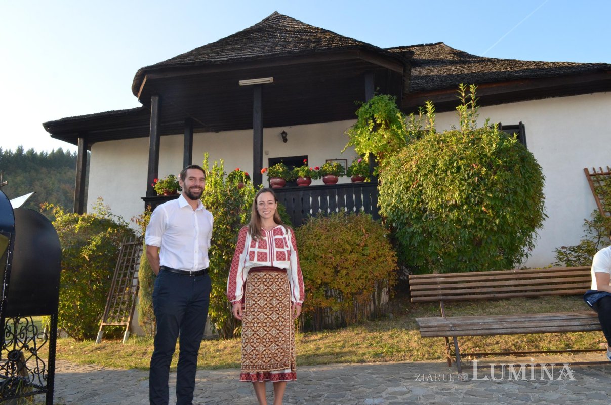 Într-un muzeu viu, la Mănăstirea Văleni din Argeș 139924