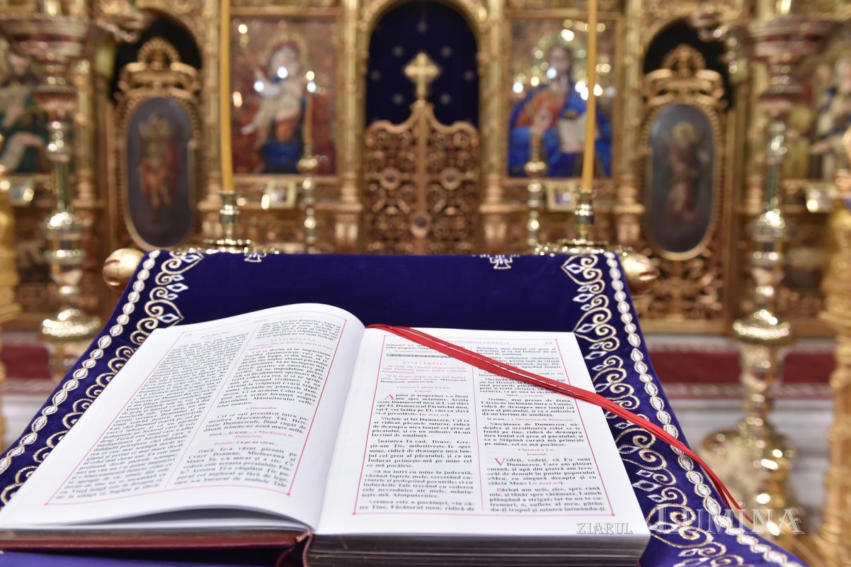 Ultima parte a slujbei Canonului Mare, la Catedrala Patriarhală 140476