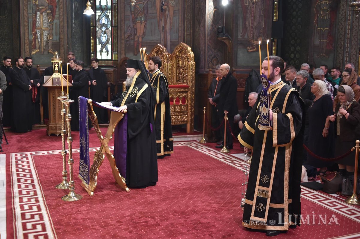 Ultima parte a slujbei Canonului Mare, la Catedrala Patriarhală 140489