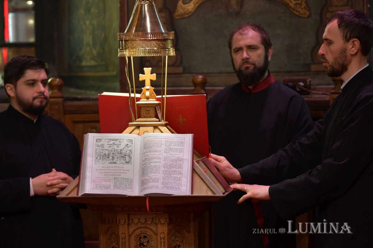 Denia celor 12 Evangelii, anamneza Înfricoşătoarelor Pătimiri 143055