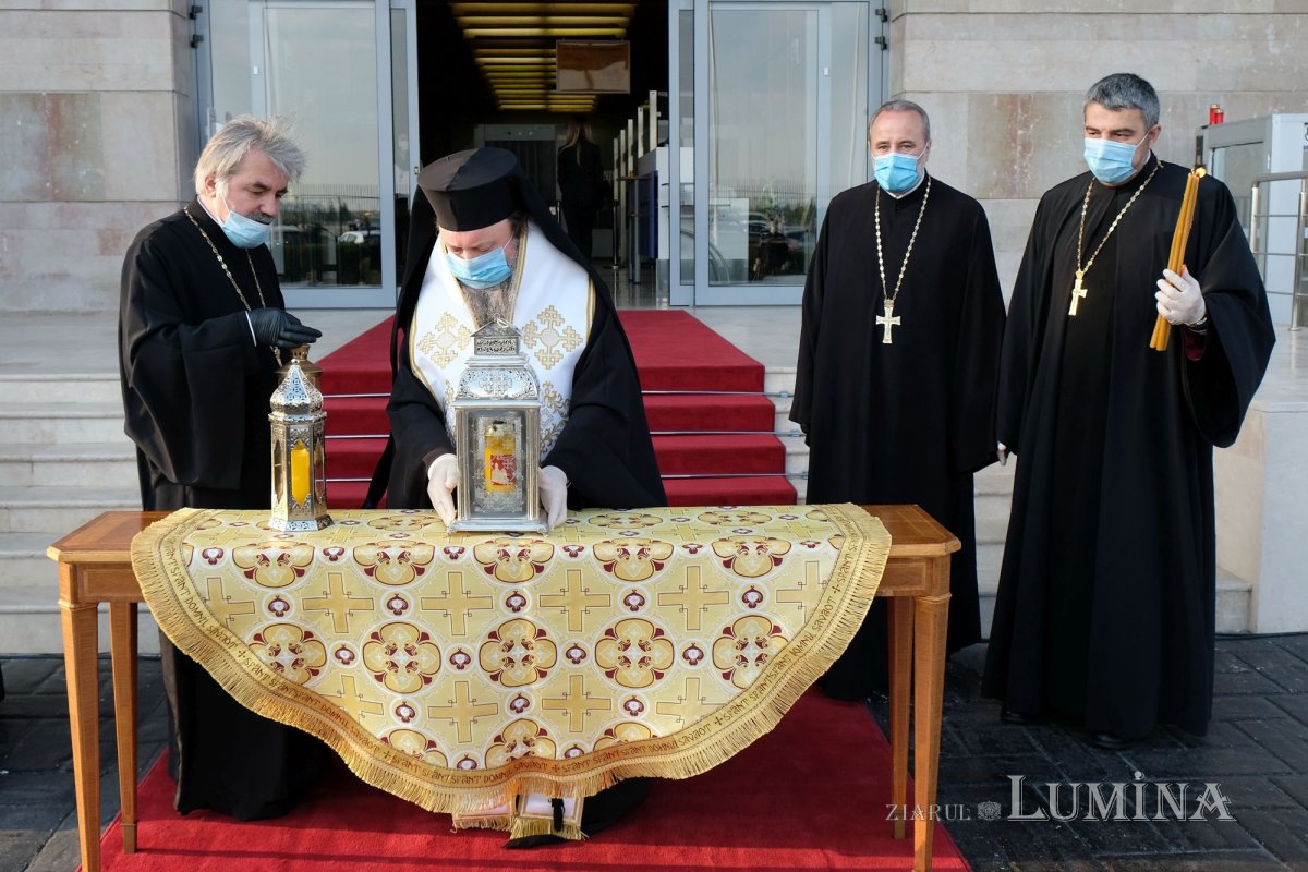 Minunea de la Mormântul Domnului, speranță în vreme de pandemie 143203