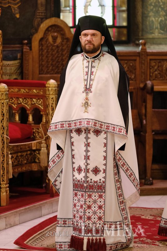 Slujba Vecerniei sau „A doua Înviere” din prima zi de Paști la Patriarhie 143279