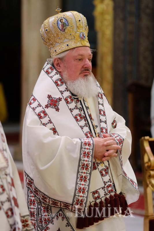 Slujba Vecerniei sau „A doua Înviere” din prima zi de Paști la Patriarhie 143280