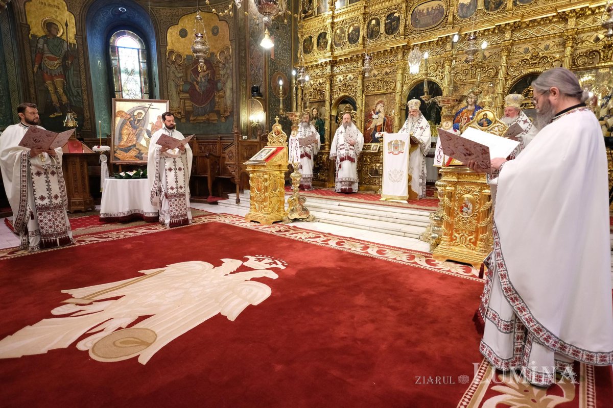 Hristos Cel înviat dăruieşte ucenicilor Săi pacea Sa şi harul iertării păcatelor 143492