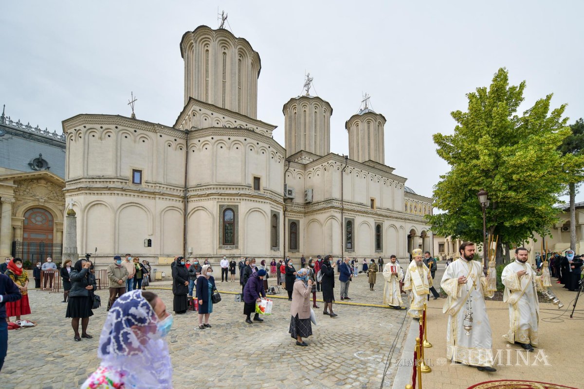 Slujire arhierească în Duminica Samarinencei pe Colina Bucuriei 144821