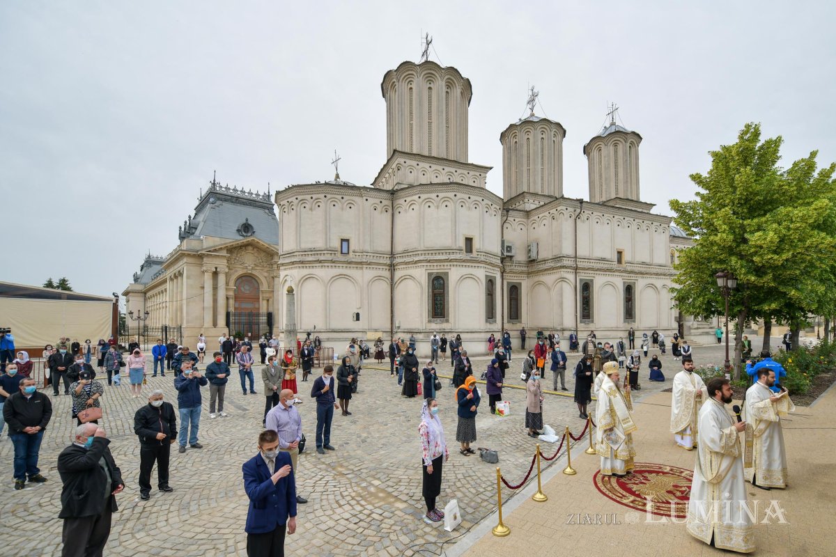 Slujire arhierească în Duminica Samarinencei pe Colina Bucuriei 144828