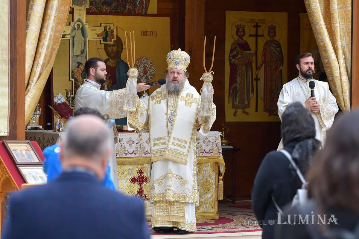 Slujire arhierească în Duminica Samarinencei pe Colina Bucuriei 144830