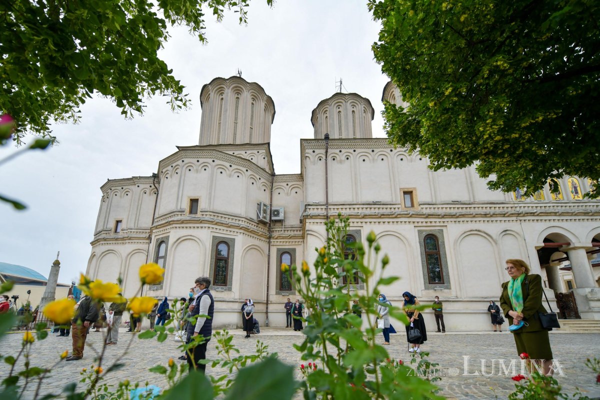 Slujire arhierească în Duminica Samarinencei pe Colina Bucuriei 144832