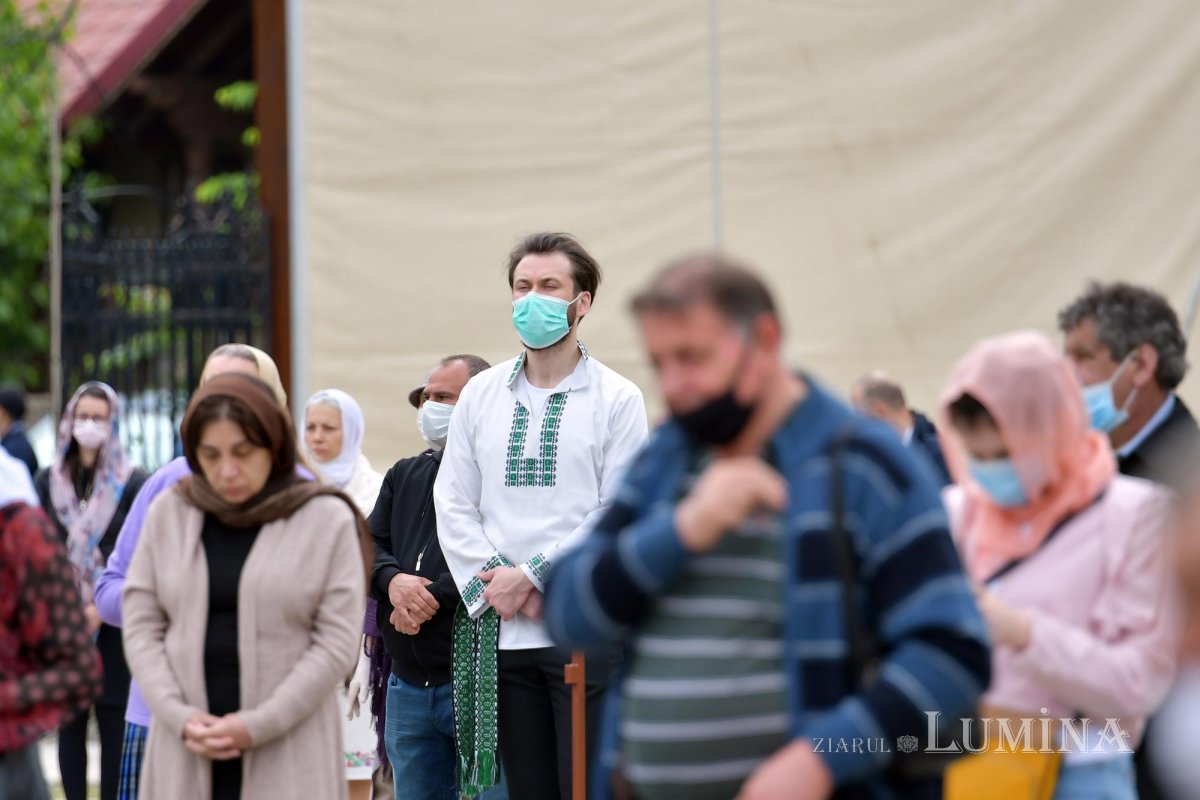 Slujire arhierească în Duminica Samarinencei pe Colina Bucuriei 144837