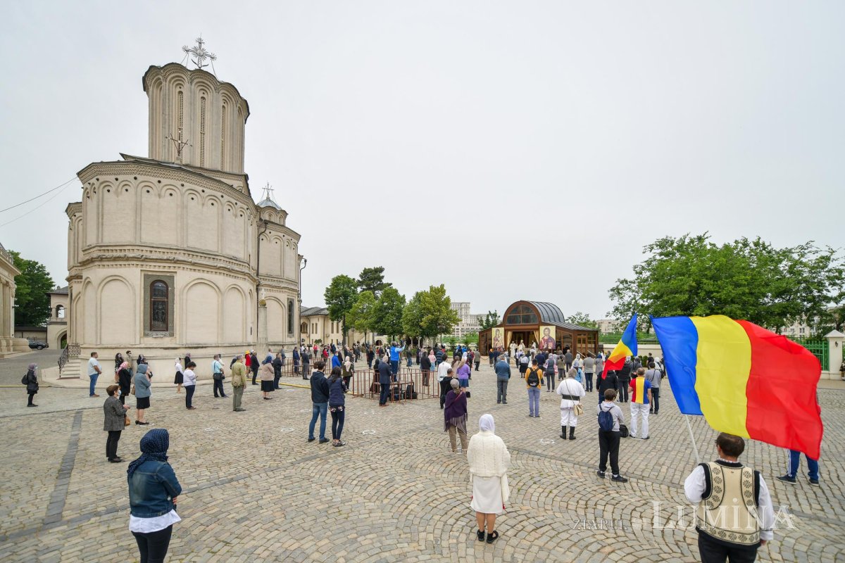 Slujire arhierească în Duminica Samarinencei pe Colina Bucuriei 144838