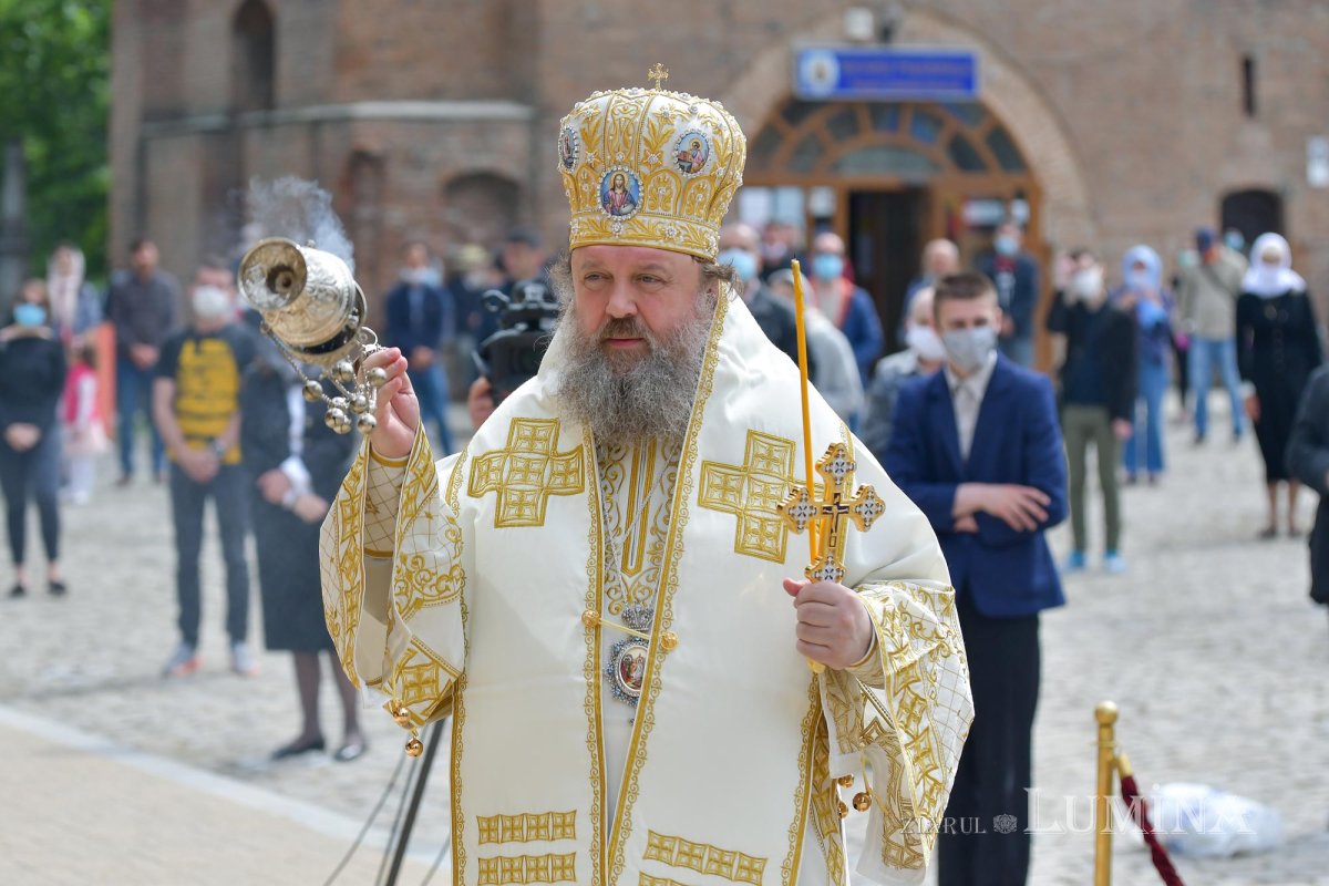 Slujire arhierească în Duminica Samarinencei pe Colina Bucuriei 144855