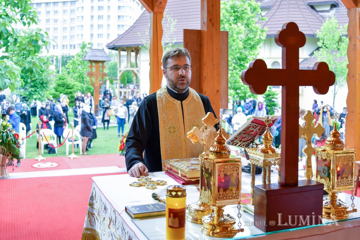 Hramul Catedralei Naționale, sărbătorit la Altarul de vară 145673