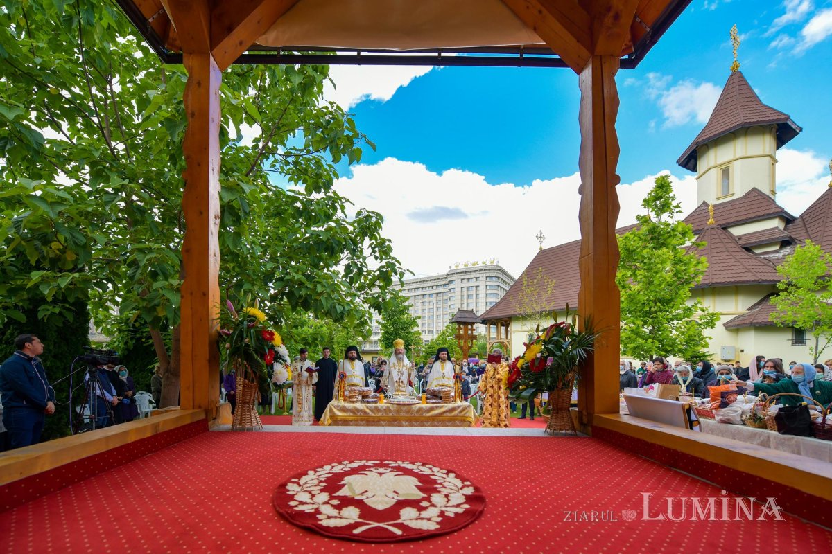 Hramul Catedralei Naționale, sărbătorit la Altarul de vară 145716