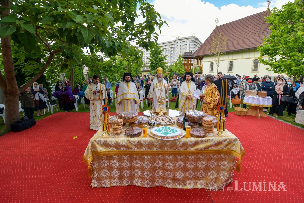 Hramul Catedralei Naționale, sărbătorit la Altarul de vară 145729