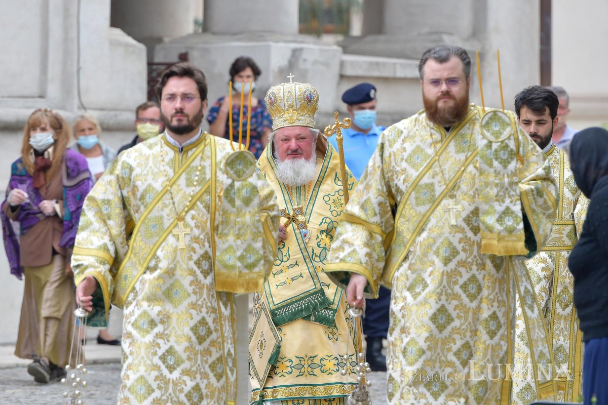 Hramul Centrului de Presă BASILICA pe Colina Patriarhiei 146302