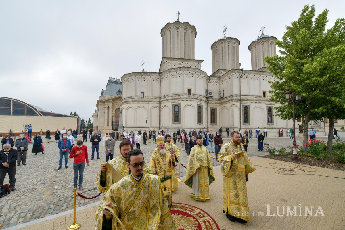 Hramul Centrului de Presă BASILICA pe Colina Patriarhiei 146307
