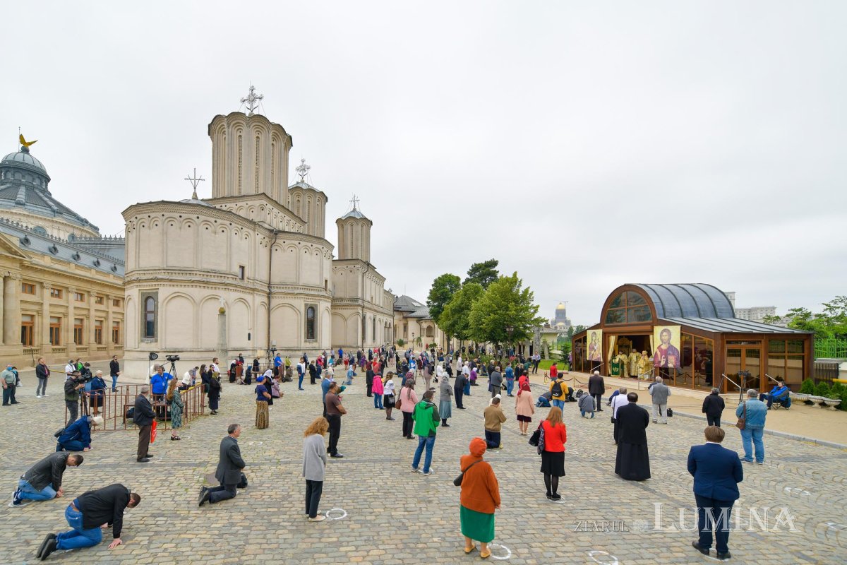 Hramul Centrului de Presă BASILICA pe Colina Patriarhiei 146327