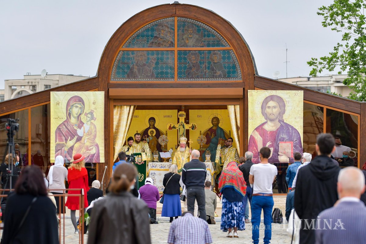 Hramul Centrului de Presă BASILICA pe Colina Patriarhiei 146333