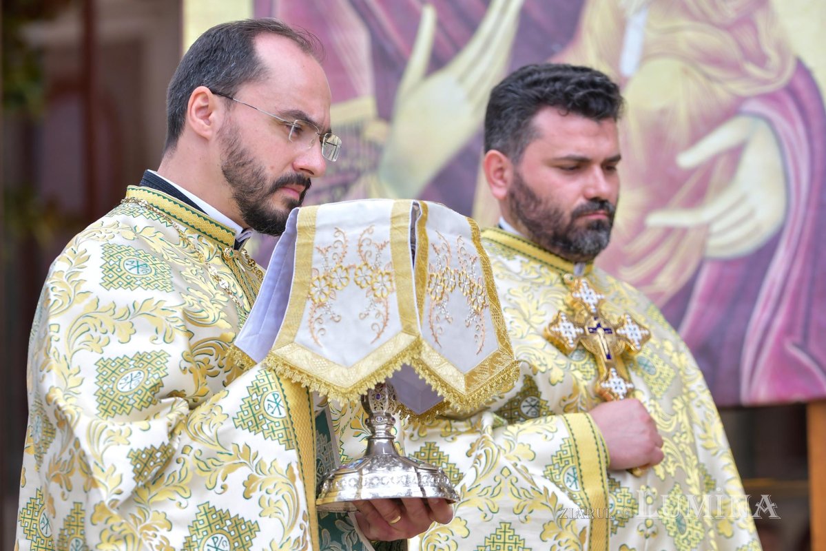 Hramul Centrului de Presă BASILICA pe Colina Patriarhiei 146336