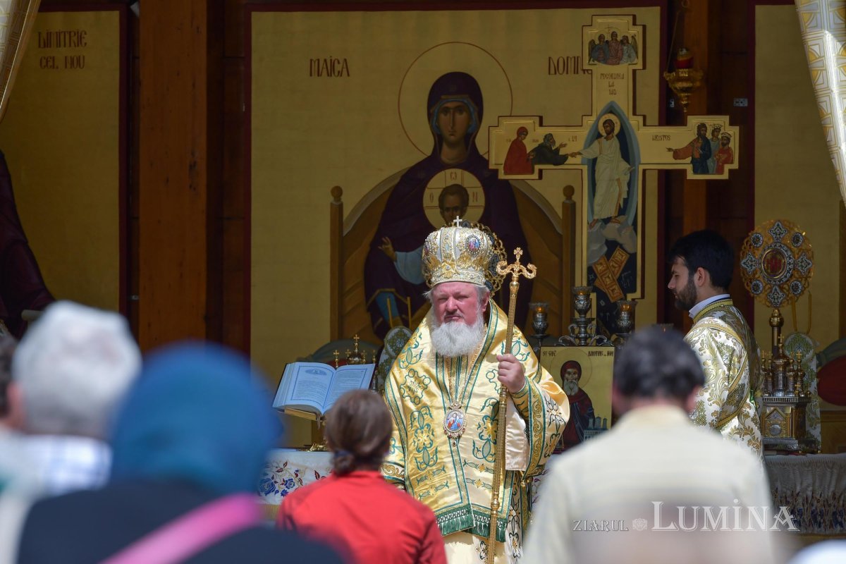 Hramul Centrului de Presă BASILICA pe Colina Patriarhiei 146348