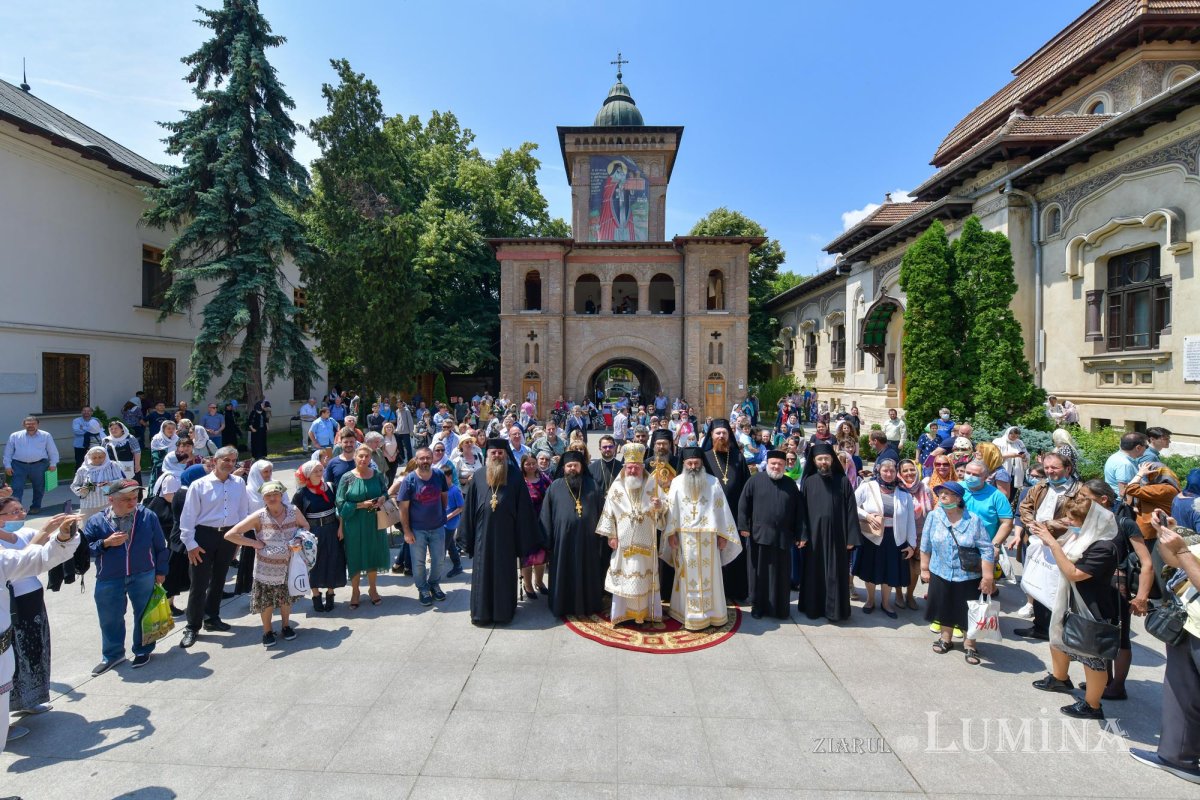Hramul Mănăstirii Tuturor Sfinţilor din Capitală 146716