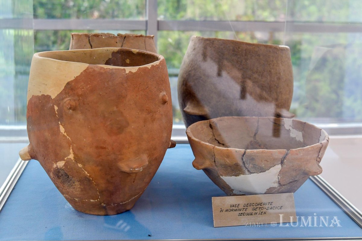 Actul de naștere al poporului român 146834