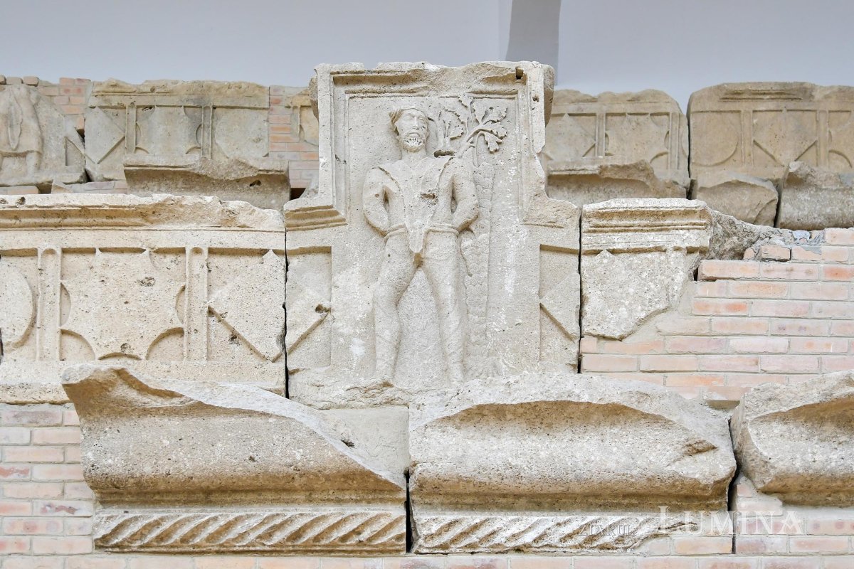 Actul de naștere al poporului român 146845