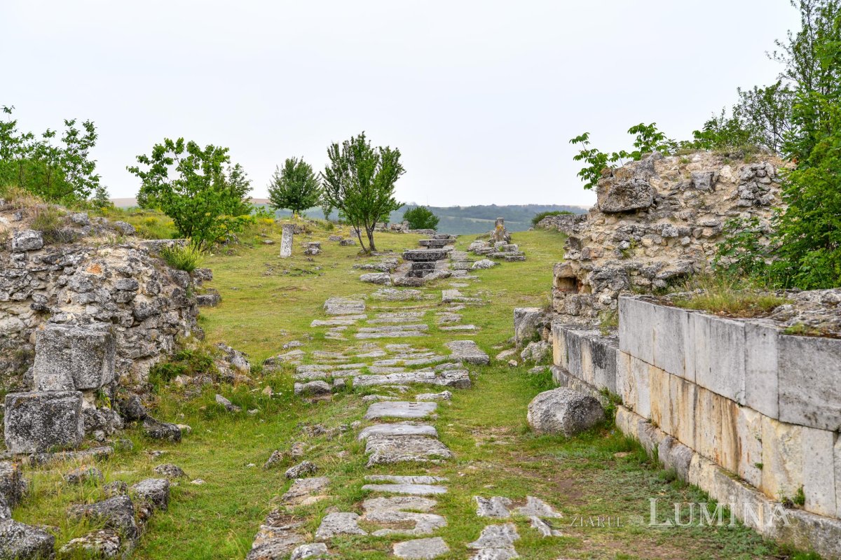 Actul de naștere al poporului român 146850