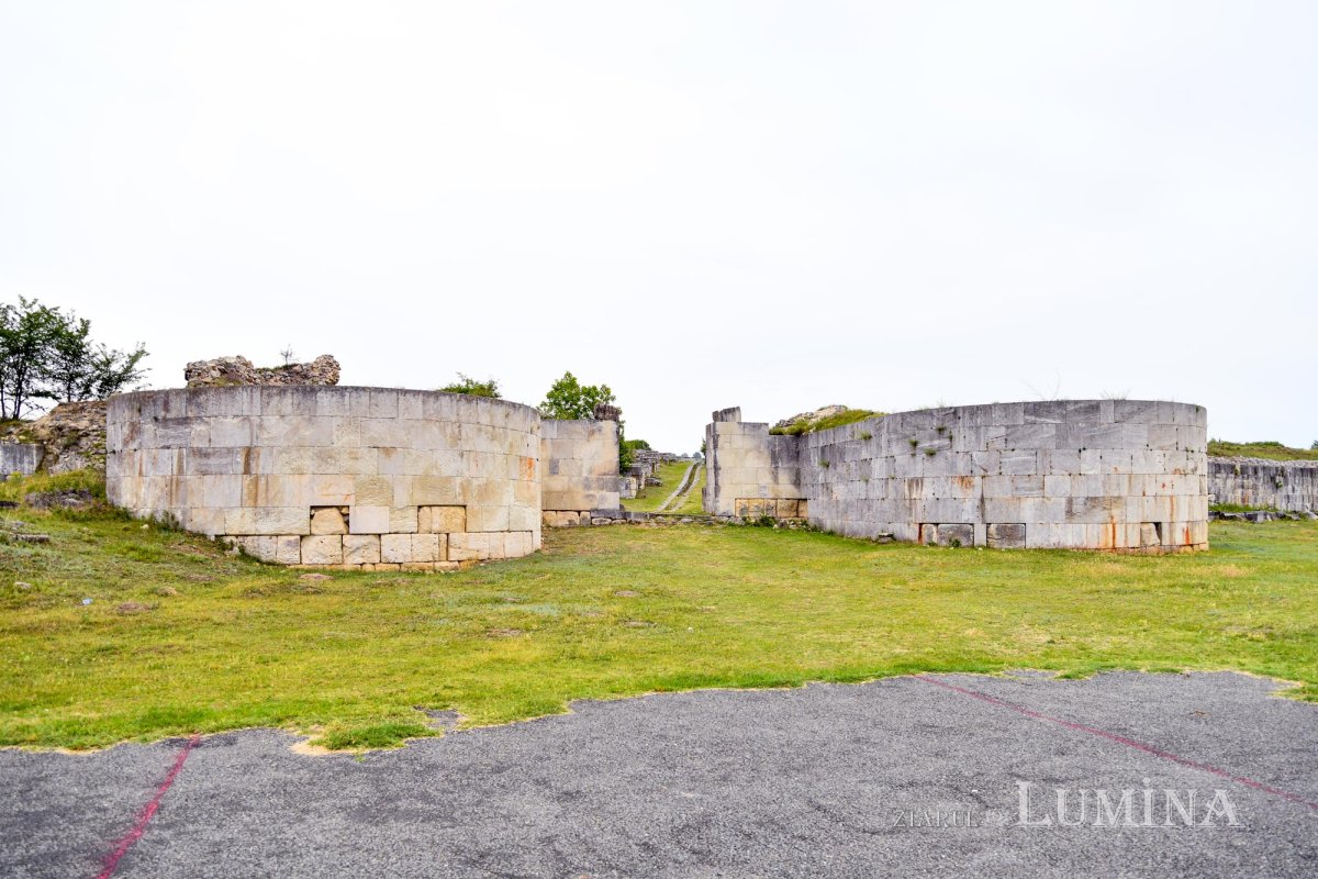 Actul de naștere al poporului român 146856