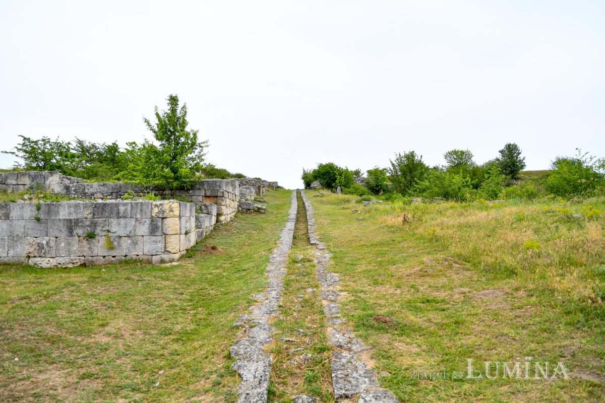 Actul de naștere al poporului român 146858